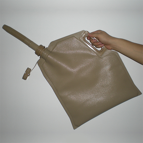 Motorcycle Gas Tank Bag 2 Gallon Portable Motorcycle Plastic Fuel Tank 7 Litre On Stock 