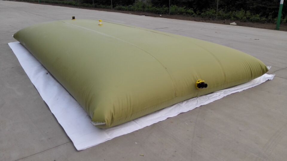 Foldable PVC Watering Animals Drinking Water Storage Bladder Pillow Tank Price